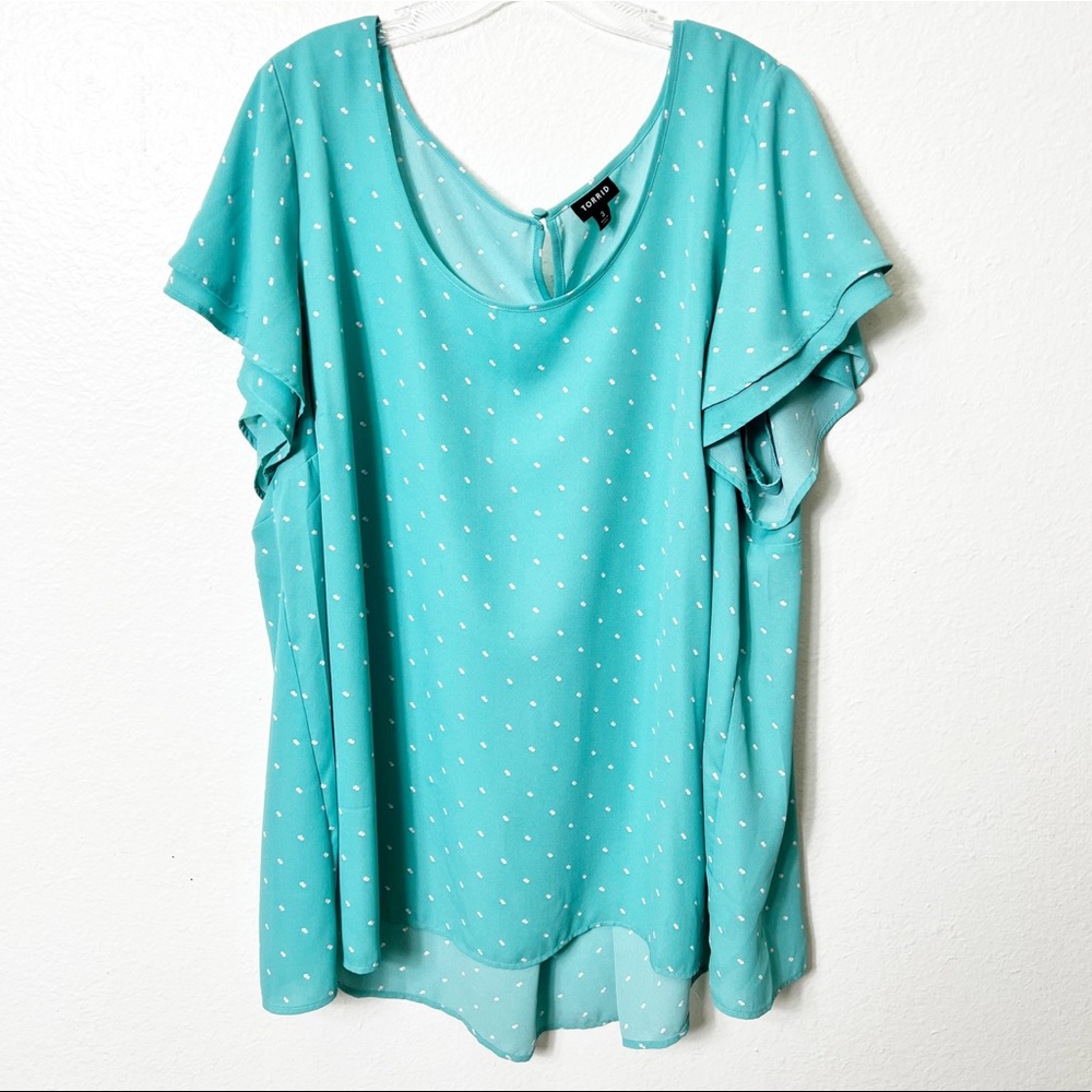 TORRID BLUE PRINT SHORT SLEEVE WOMEN PLUS SIZE BLOUSE SIZE 3 OR 3X 100% POLY